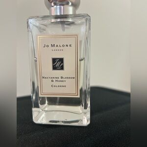 Jo Malone - Nectarine Blossom & Honey